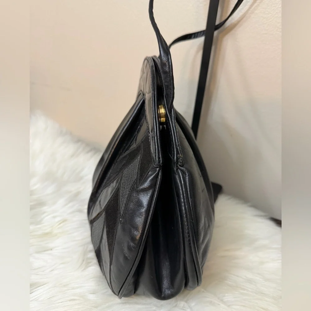 Susan GAIL VINTAGE GENUINE SNAKE BELLIDO CROSSBODY HANDBAG